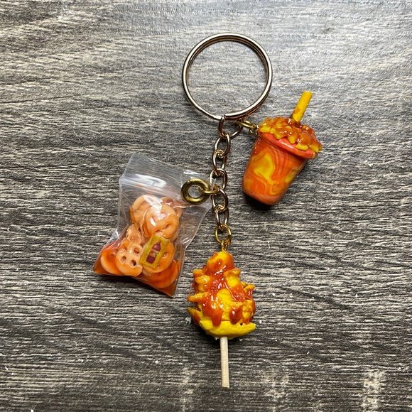 🥭🥭Mexican Snacks Handmade Keychain🥭🥭 - Picture 1 of 2